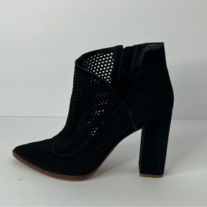Vince Camuto Black Suede Ankle Boots Sz 7 1/2